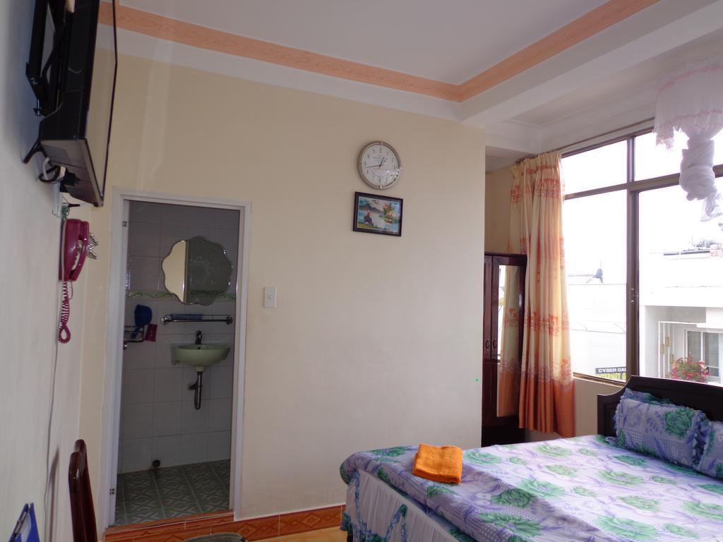 Phuong Tung Hotel Dalat Eksteriør bilde